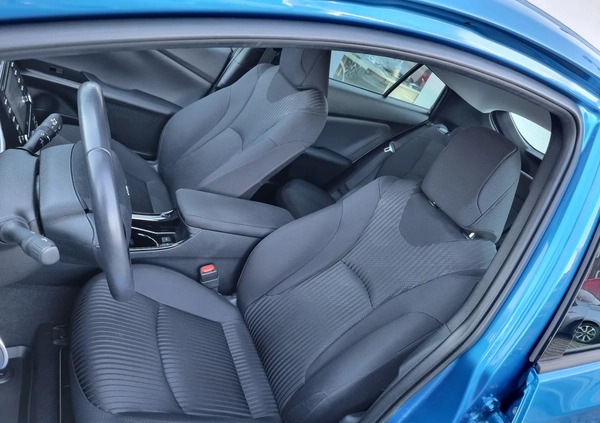 Toyota Prius cena 109900 przebieg: 30000, rok produkcji 2021 z Jawor małe 529